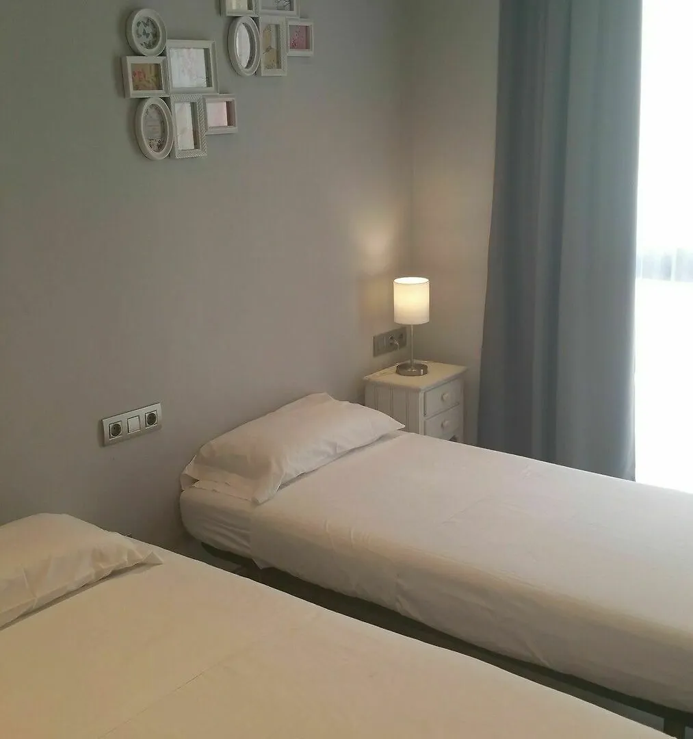 Hostal Mimi Las Ramblas Barcelona Guest house