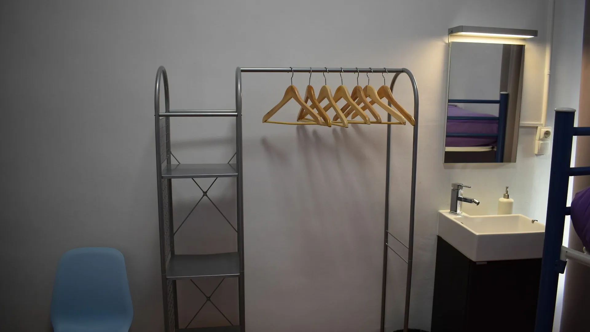 Hostal Mimi Las Ramblas Barcelona 0*,  Spain