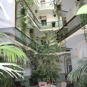 Peninsular Барселона